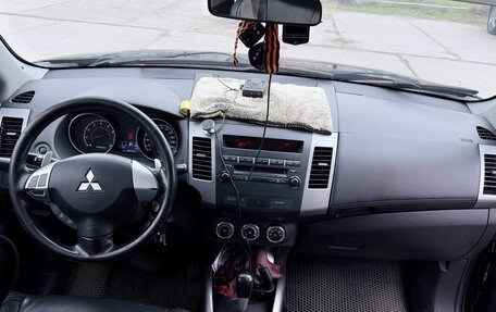 Mitsubishi Outlander III рестайлинг 3, 2011 год, 1 200 000 рублей, 5 фотография