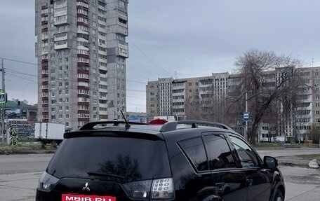 Mitsubishi Outlander III рестайлинг 3, 2011 год, 1 200 000 рублей, 2 фотография