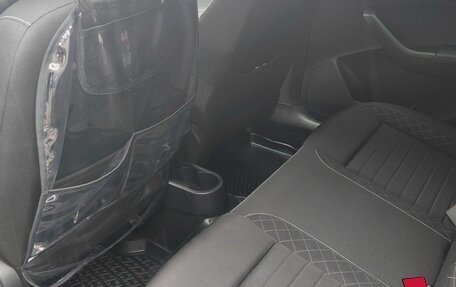 Skoda Rapid I, 2018 год, 1 350 000 рублей, 5 фотография