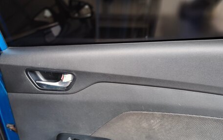 Hyundai Solaris II рестайлинг, 2019 год, 1 350 000 рублей, 19 фотография