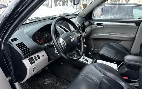 Mitsubishi Pajero Sport II рестайлинг, 2012 год, 1 650 000 рублей, 4 фотография