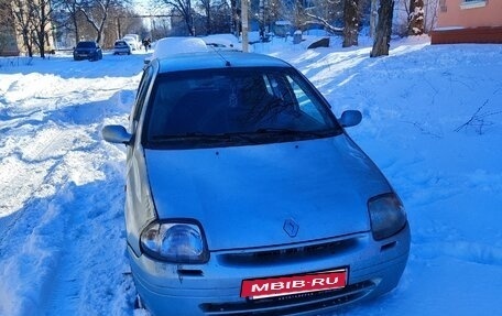 Renault Clio III, 2001 год, 160 000 рублей, 6 фотография