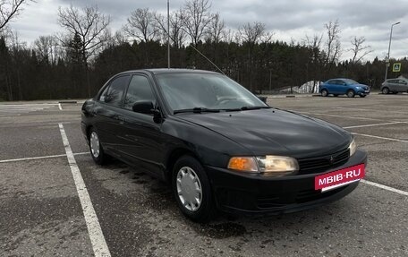 Mitsubishi Mirage VI рестайлинг, 2000 год, 270 000 рублей, 2 фотография