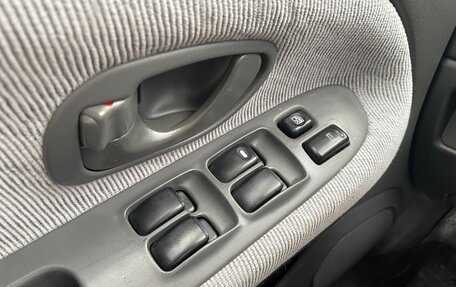 Mitsubishi Mirage VI рестайлинг, 2000 год, 270 000 рублей, 10 фотография