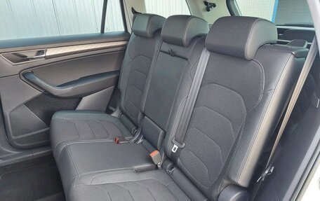 Skoda Kodiaq I, 2023 год, 4 400 000 рублей, 19 фотография