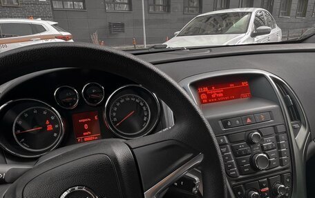 Opel Astra J, 2012 год, 920 000 рублей, 2 фотография