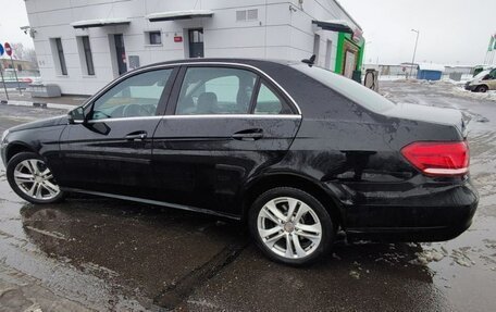 Mercedes-Benz E-Класс, 2014 год, 1 590 000 рублей, 21 фотография