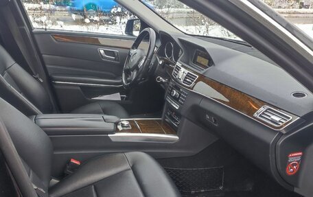 Mercedes-Benz E-Класс, 2014 год, 1 590 000 рублей, 29 фотография