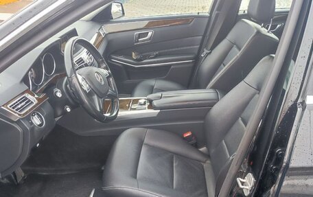 Mercedes-Benz E-Класс, 2014 год, 1 590 000 рублей, 28 фотография