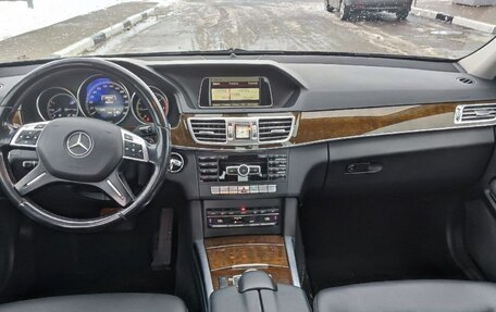 Mercedes-Benz E-Класс, 2014 год, 1 590 000 рублей, 33 фотография