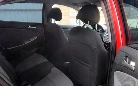 Hyundai Solaris II рестайлинг, 2013 год, 630 000 рублей, 12 фотография