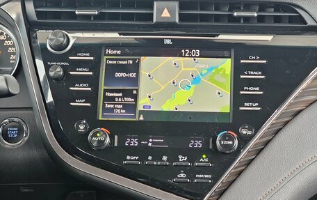 Toyota Camry, 2019 год, 2 899 000 рублей, 8 фотография