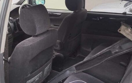 Toyota Ipsum II, 2002 год, 149 000 рублей, 7 фотография