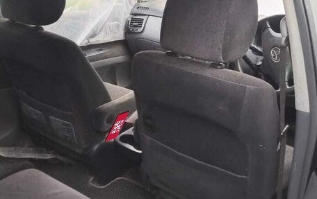 Toyota Ipsum II, 2002 год, 149 000 рублей, 12 фотография