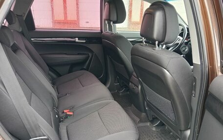 KIA Sorento II рестайлинг, 2015 год, 1 730 000 рублей, 19 фотография