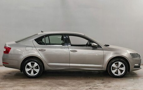 Skoda Octavia, 2018 год, 1 650 000 рублей, 4 фотография