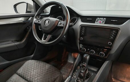 Skoda Octavia, 2018 год, 1 650 000 рублей, 10 фотография