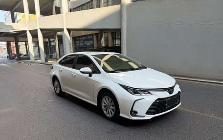 Toyota Corolla, 2022 год, 1 320 000 рублей, 2 фотография