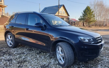 Volkswagen Touareg III, 2010 год, 1 900 000 рублей, 3 фотография