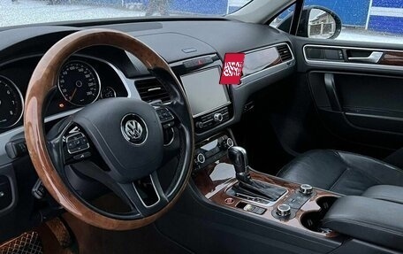 Volkswagen Touareg III, 2010 год, 1 900 000 рублей, 5 фотография
