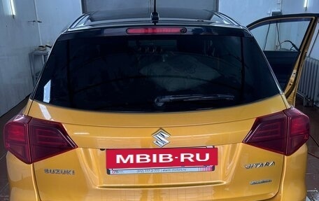 Suzuki Vitara II рестайлинг, 2021 год, 2 100 000 рублей, 2 фотография