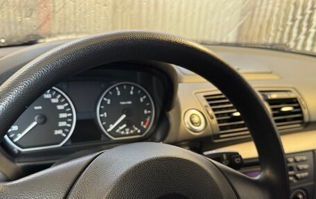 BMW 1 серия, 2011 год, 880 000 рублей, 11 фотография