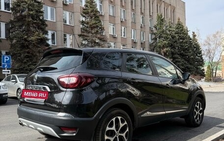 Renault Kaptur I рестайлинг, 2019 год, 1 900 000 рублей, 8 фотография