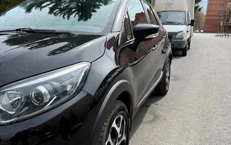 Renault Kaptur I рестайлинг, 2019 год, 1 900 000 рублей, 10 фотография