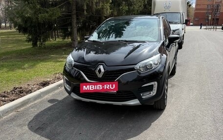 Renault Kaptur I рестайлинг, 2019 год, 1 900 000 рублей, 2 фотография