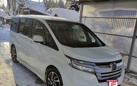 Honda Stepwgn IV, 2019 год, 2 150 000 рублей, 3 фотография