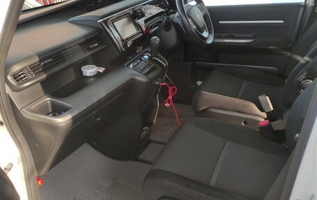 Honda Stepwgn IV, 2019 год, 2 150 000 рублей, 14 фотография