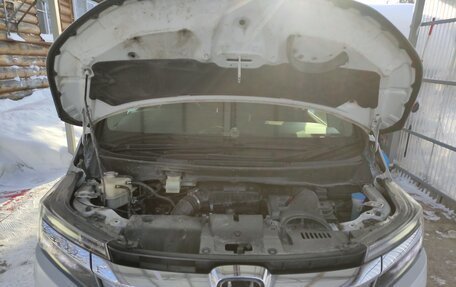 Honda Stepwgn IV, 2019 год, 2 150 000 рублей, 24 фотография