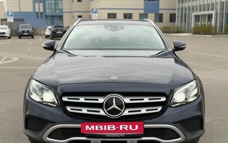 Mercedes-Benz E-Класс, 2018 год, 3 900 000 рублей, 2 фотография