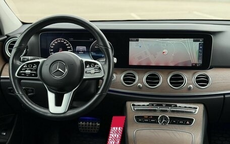 Mercedes-Benz E-Класс, 2018 год, 3 900 000 рублей, 17 фотография