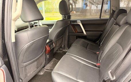 Toyota Land Cruiser Prado 150 рестайлинг 2, 2015 год, 3 550 000 рублей, 7 фотография