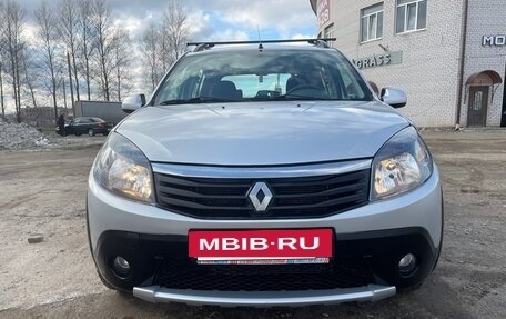 Renault Sandero I, 2012 год, 650 000 рублей, 2 фотография