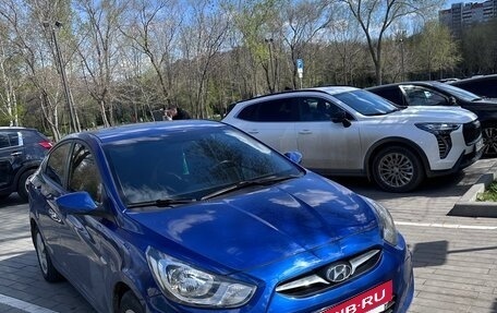 Hyundai Solaris II рестайлинг, 2011 год, 575 000 рублей, 3 фотография