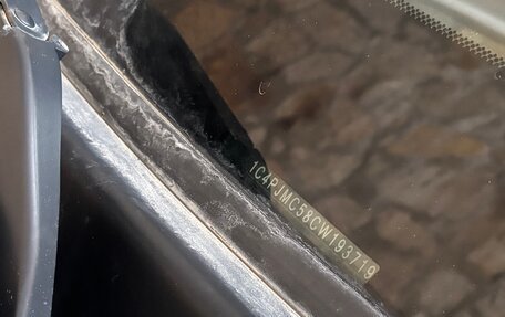 Jeep Cherokee, 2012 год, 1 700 000 рублей, 27 фотография