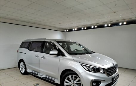KIA Carnival III, 2018 год, 2 979 000 рублей, 3 фотография