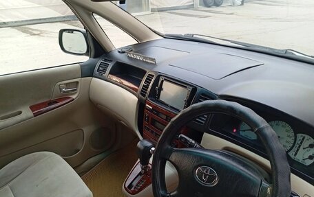 Toyota Corolla Spacio II, 2001 год, 650 000 рублей, 2 фотография