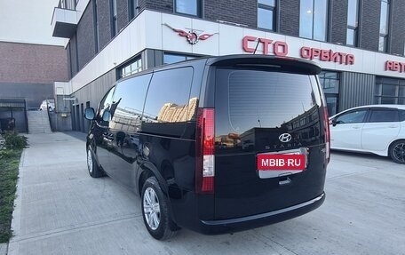 Hyundai Staria, 2021 год, 4 900 000 рублей, 6 фотография