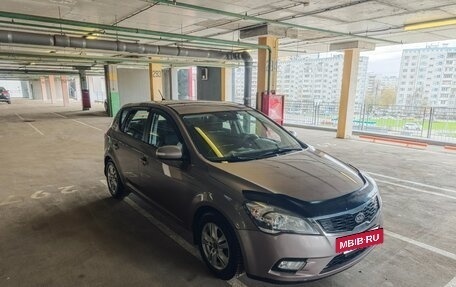 KIA cee'd I рестайлинг, 2010 год, 650 000 рублей, 12 фотография