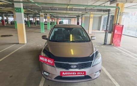 KIA cee'd I рестайлинг, 2010 год, 650 000 рублей, 2 фотография