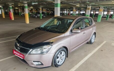 KIA cee'd I рестайлинг, 2010 год, 650 000 рублей, 15 фотография