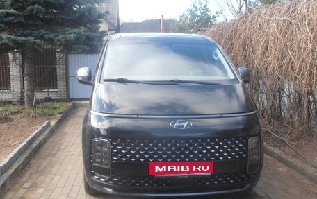 Hyundai Staria, 2021 год, 5 500 000 рублей, 2 фотография