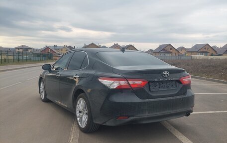 Toyota Camry, 2019 год, 2 760 000 рублей, 4 фотография