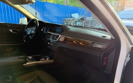 Mercedes-Benz E-Класс, 2012 год, 1 790 000 рублей, 10 фотография