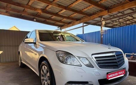 Mercedes-Benz E-Класс, 2012 год, 1 790 000 рублей, 2 фотография