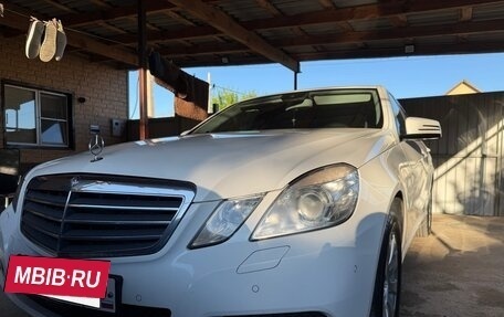 Mercedes-Benz E-Класс, 2012 год, 1 790 000 рублей, 3 фотография