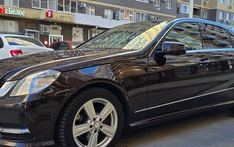 Mercedes-Benz E-Класс, 2012 год, 2 350 000 рублей, 10 фотография